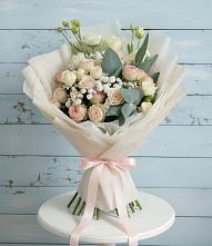 Букет цветов из:  Розы и Лизиантусы #REPLACE_PRED# Измайлово