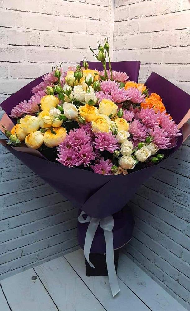Букет цветов из: Хризантемы и Розы в Измайлово