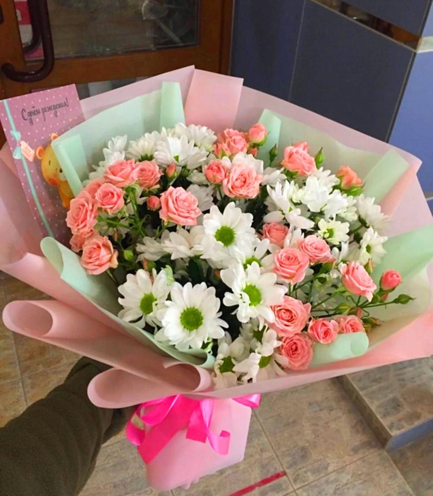 Букет цветов из: Розы и Хризантемы в Измайлово