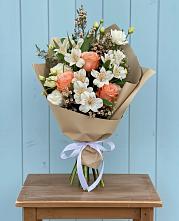 Букет цветов из:  Альстромерии, Лизиантусы, Розы и Хризантемы #REPLACE_PRED# Измайлово