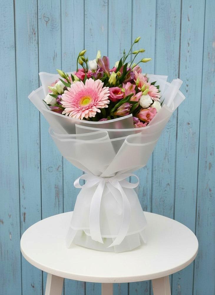 Букет цветов из: Герберы, Альстромерии и Лизиантусы в Измайлово