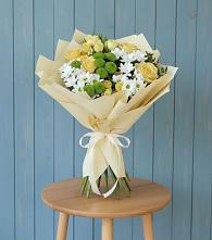 Букет цветов из:  Хризантемы и Розы в Измайлово