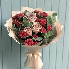 Букет цветов из:  Гвоздики и Розы в Измайлово