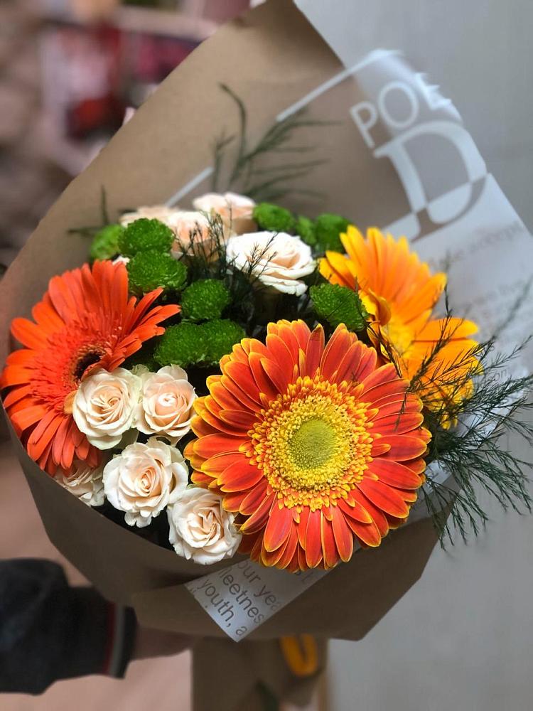 Букет цветов из: Герберы, Хризантемы и Розы в Измайлово