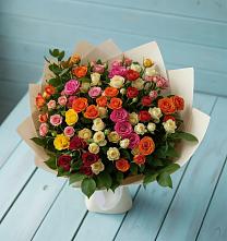 Букет Микс из разноцветных кустовых роз в Измайлово