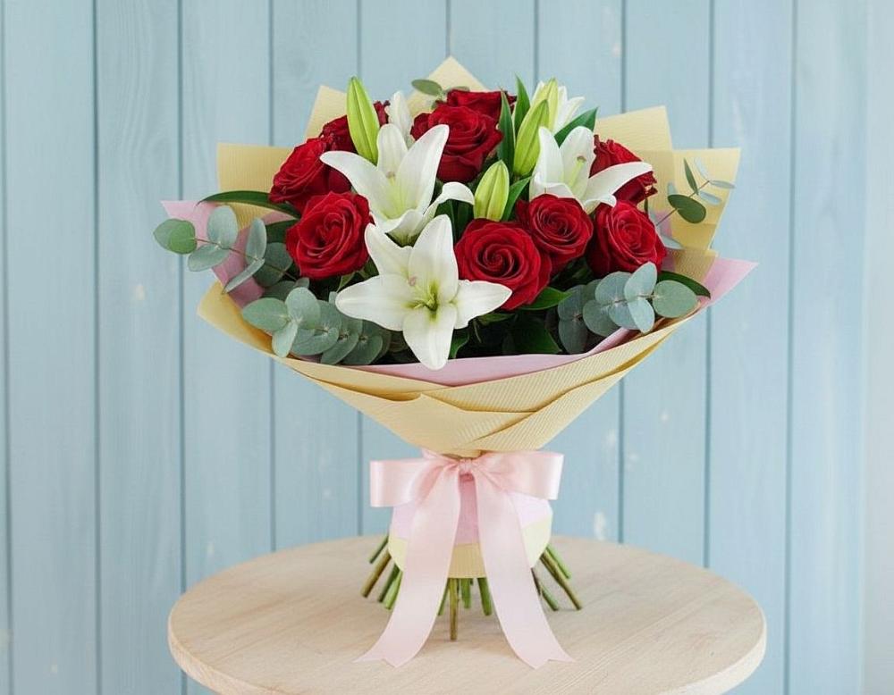 Букет цветов из: Лилии и Розы в Измайлово